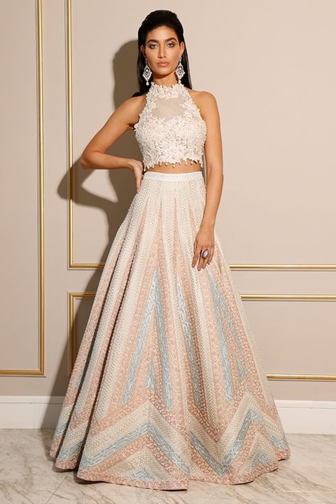 Lehenga Choli Ideas, Choli Ideas, Indian Reception Outfit, Latest Lehenga Choli, Orang India, Faraz Manan, Reception Outfits, Indian Wedding Gowns, Pengantin India