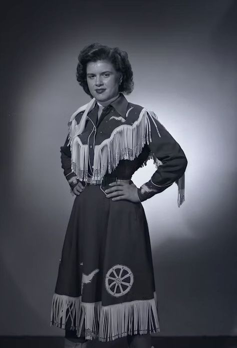 Patsy Cline - Country Music Hall of Fame and Museum Old Country Music, Country Music Hall Of Fame, John Lee Hooker, I Fall To Pieces, Patsy Cline, The Hollywood Bowl, Out Of Your Mind, Country Pop, Western Aesthetic