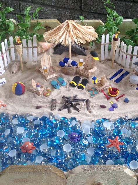 Beach fairy garden Beach Fairy Garden, Indoor Fairy Gardens, Fantasy Garden, Fairy Garden Crafts, Fairy Garden Designs, Mini Fairy Garden, Fairy Garden Houses, Diy Fairy, Fairy Garden Diy