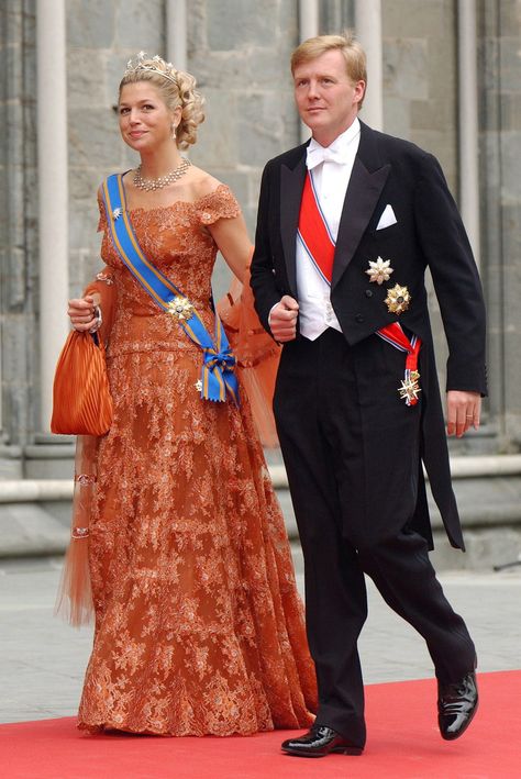 Queen Maxima Style, Dutch Princess, Orange Gown, Regina Maxima, Princess Máxima, Prince Carl Philip, Pink Strapless Dress, Dutch Royalty, Queen Máxima Of The Netherlands