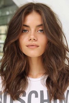 Haircuts For Round Face Shape, Wavy Hairstyles Medium, Makeup Tip, Long Face Hairstyles, Haircuts For Wavy Hair, Round Face Haircuts, Short Haircut, Haircuts For Long Hair, Long Wavy Hair