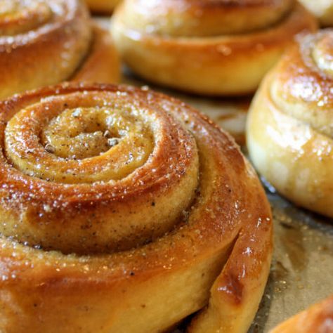 Cardamom Buns Easy Cardamom Buns, Danish Cardamom Buns, Cardamom Twists, Cardamom Recipes, Cardamom Buns Recipe, Swedish Cardamom Buns, Cardamom Rolls, Recipes For Sweets, Swedish Foods