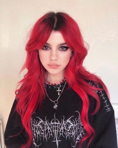 Alternative Red Hair, Gothic Red Hair, Emo Red Hair, Grunge Red Hair, Grunge Hairstyles, Red Hair Looks, Red Hair Inspo, Dyed Red Hair, Birthday Angel