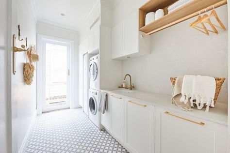 Luke and Jasmin's laundry on The Block 2020. A gorgeous design with lots of space and storage. White Laundry, Laundry Room Layouts, Laundry Design, Laundry Room Remodel, Laundry Room Inspiration, White Cabinetry, Laundry Mud Room, Rooms Reveal, Laundry Room Organization