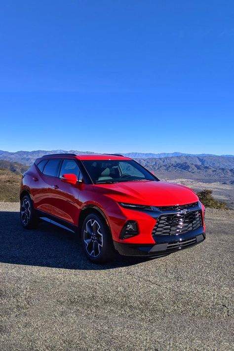 chevy blazer rs sports crossover Chevrolet Suv, Sporty Suv, Chevy Girl, Sport Suv, Chevy Blazer, Army Girlfriend Pictures, Chevrolet Trax, Chevrolet Trailblazer, Suv Cars