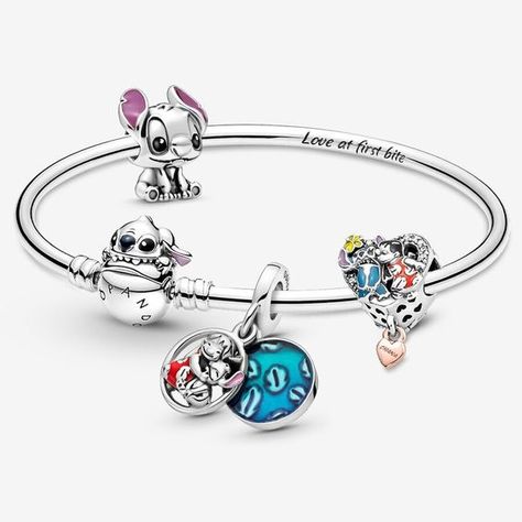 CLİCK THE LİNK İF YOU WANT TO BUY İT!! Capture the magic of Disney with these adorable Lilo & Stitch charms from PANDORA. Perfect for Disney fans! 🌺🐾✨ #DisneyCharms #LiloAndStitch #PANDORACharms #DisneyMagic #DisneyStyle #CharmBracelet #DisneyLovers #StitchLove #CollectibleCharms #DisneyFanatics#affiliate#affiliatelink#partnerlink#fyp#Pandora#charm Pandora Bracelet Charms Ideas, Pandora Charms Disney, Pandora Bracelet Designs, Diy Collier, Charms Pandora, Pandora Disney, Bracelet Pandora, Pandora Beads, Bracelets Design