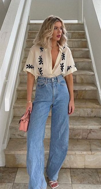 Outfit Inspo 70s Aesthetic, 70s Inspired Modern Fashion, Modern 70s Outfits Summer, Casual 70s Inspired Outfits, Seventies Aesthetic Outfits, 70s Outfit Inspo Summer, Modern Boho Aesthetic Outfit, 70s Chic Outfits, Seventies Inspired Outfits