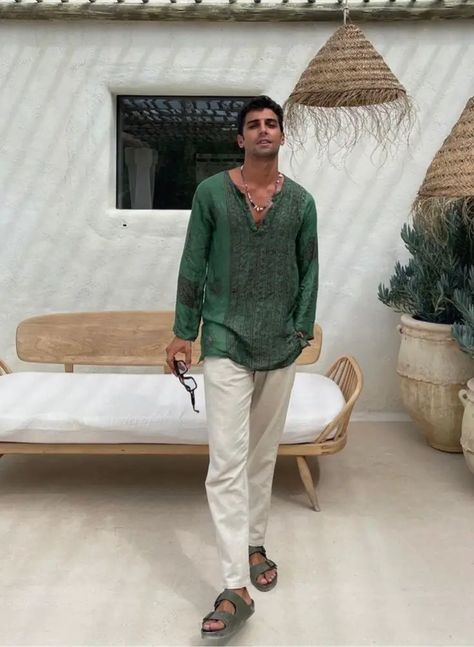 Bohemian Outfit Men, Egypt Outfits, Boho Men Style, Vacation Outfits Men, Mens Fashion Week Street Style, Dubai Outfits, Europe Travel Outfits, Island Outfit, Aesthetic Outfits Men