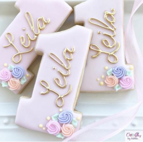 Pastel First Birthday Cake, Isn’t She Onederful Birthday Decor, Onederful Cookies, Poppy Harlow, 1st Birthday Cookies, Bday Cookies, Baby 1st Birthday Cake, Purple Cookies, Buttercream Cookies