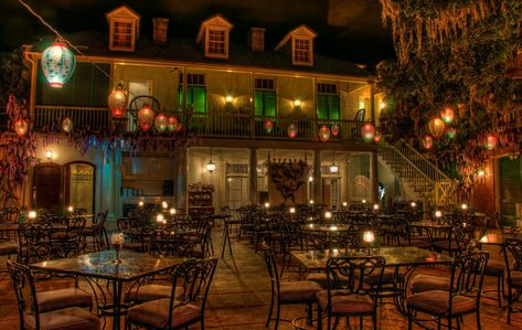 The Blue Bayou RESTAURANT, New Orleans Square, Disneyland, 1967 Themed to a Louisiana Bayou Blue Bayou Disneyland, Disneysea Tokyo, Disneyland Restaurants, Louisiana Bayou, Blue Bayou, Disney Blog, Disneyland California, Vintage Disneyland, Disneyland Park