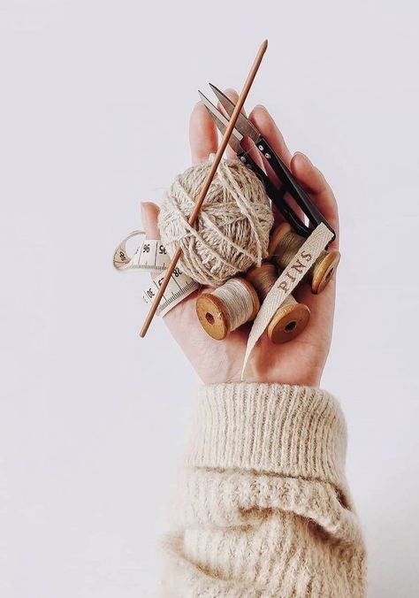 Knitting Aesthetic Photography, Macrame Aesthetic Photography, Sewing Photography, Craft Photography, Clothing Photography, Branding Photoshoot, Sewing Art, Branding Photos, Photoshoot Inspiration