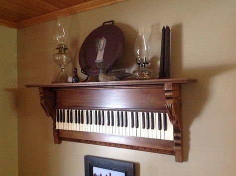 Piano Piano Crafts, Deck Furniture Layout, Old Piano, Piano Decor, Piano Parts, Piano Art, Old Pianos, Piano Keys, Music Decor