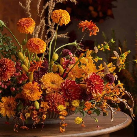 9 Fall Flower Arrangements You’ll Adore - ostrali.com Dutch Flower Arrangement, Thanksgiving Arrangements Floral, Fall Dried Flower Arrangements, Fall Arrangements Floral Design, Autumn Flower Arrangements, Autumn Floral Arrangements, Thanksgiving Arrangements, November Flowers, Thanksgiving Flower Arrangements