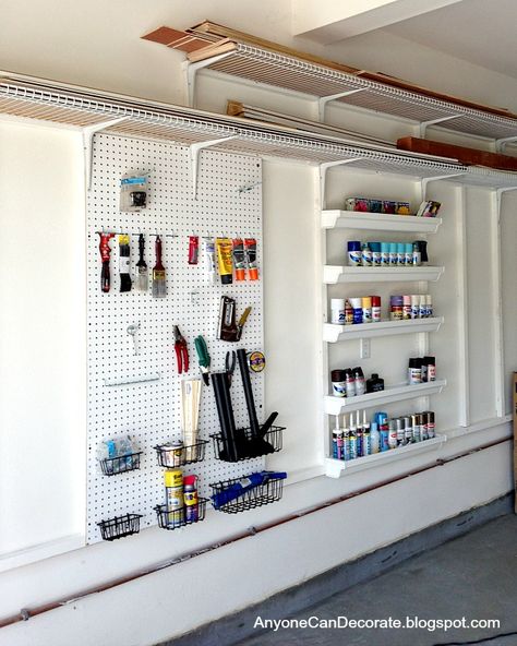 Garage Storage on a Budget- Tutorials and ideas, including this custom garage organizer by Anyone Can Decorate! Garage Wall Organizer, تحت الدرج, Casa Garage, Garage Organization Systems, Garage Organization Ideas, Garage Organize, Ideas Para Organizar, Organisation Hacks, Custom Garages