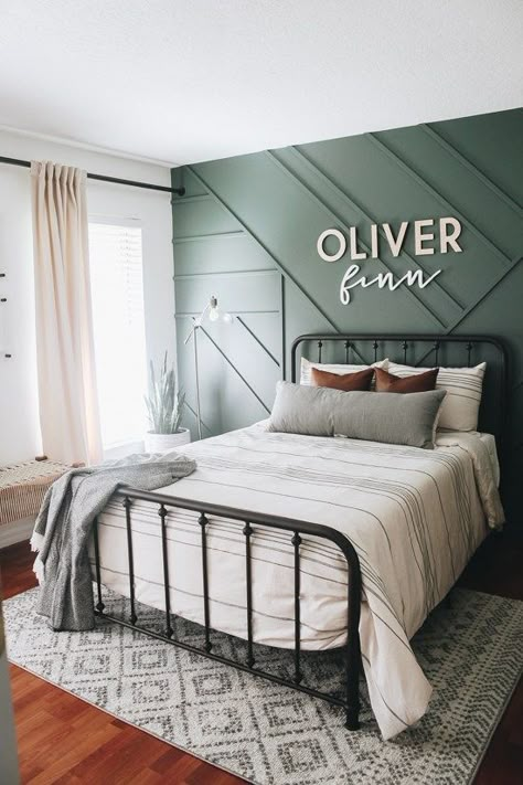 Toddler Bedroom Makeover with Rooms To Go- Within the Grove Best Green paint #ad #myroomstogohome #myroomstogokid #roomstogo @roomstogo @roomstogokids Toddler Bedroom Makeover, Green Accent Wall, Big Boy Bedrooms, Toddler Bedroom, Bedroom Redo, Boy Bedroom Design, Toddler Boys Room, Bilik Tidur, Boys Bedroom Decor