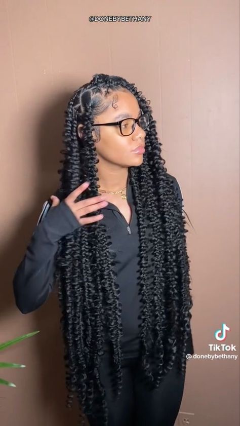 Distressed Braided Ponytail, Butterfly Medium Length Hair, Unique Braids Black Women, Hairstyles For Medium Length Hair Black Braids, Braided Hairstyles For Teens Long, Passion Braids With Curls, Hair Styles For 14yrs, Graduation Hairstyles With Braids, Cute Hairstyles Braids Black Teens