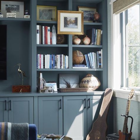 Dusty Blue Paint, Home Office Paint, Deep Blue Paint, Light Blue Paint Colors, Off White Paint Colors, Blue Gray Paint Colors, Blue Painted Walls, Office Paint Colors, English Living Room