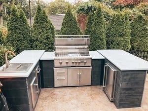 U Shaped Outdoor Kitchen - 3 Amazing Benefits Outdoor U Shaped Kitchen, U Shaped Outdoor Kitchen Layout, U Shape Outdoor Kitchen, L Shape Outdoor Kitchen Ideas, U Shaped Outdoor Kitchen, Modern Spanish Home, Small Outdoor Kitchens, Kitchen Floor Plan, Kitchen Drawing