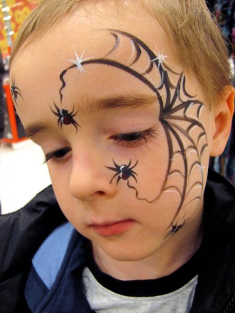 Spiders with great Web #facial #facial #face Spider Face Painting, Face Painting Halloween Kids, Halloween Smink, Carnaval Make-up, Halloween Makeup For Kids, Web Face, Face Painting For Boys, Halloweenský Makeup, Face Painting Easy