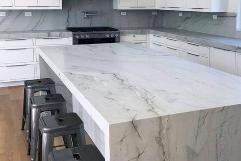 Mont Blanc Quartzite, Travertine Countertops, Types Of Kitchen Countertops, Countertop Prices, Porcelain Countertops, Best Kitchen Countertops, Quartz Backsplash, Composite Sinks, Kitchen Granite