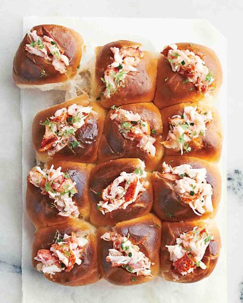 Lobster Rolls Lobster Appetizers, Lobster Roll Recipes, Mothers Day Dinner, Lobster Salad, How To Cook Lobster, Lobster Meat, Lobster Recipes, Superbowl Snacks, Smitten Kitchen