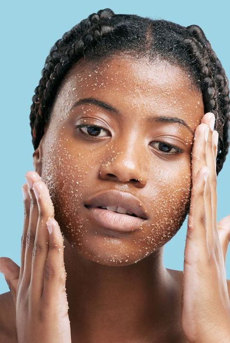 How To Exfoliate Skin Face, Exfoliate Face Products, How To Exfoliate Face, Scrub Face, Lip Care Tips, Face Exfoliator, Minimalist Skincare, Glam Wedding Makeup, Blackhead Mask