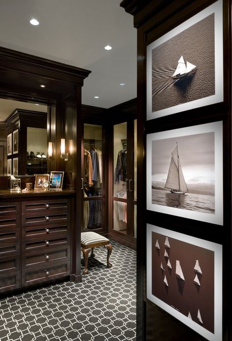 This is a man’s closet by Alessandra Branca but to be honest, this could be mines because I love it. The richness of the wood and glass doors, just flawless. Toddler Closet Organization, Organization Shoes, Toddler Closet, Dressing Room Closet, Nursery Closet, Organizer Ideas, Ikea Kallax, Real Estat, Men Closet