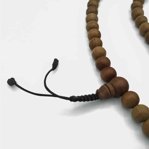 🤩Sandalwood Mala - 20.00€ This beautiful and wonderfully scented sandalwood mala for practice can be worn as a necklace, wrapped around the wrist as a bracelet, or can be used to recite the mantra itself. The 108 9mm or 8mm beads are joined together and are strung on a black or brown cord. Directly from Nepal, Bhutan and India. Fast and safe shipping to all over the world. ⭐ Follow us @tibetanmeditationshop Sandalwood Mala, 8mm Beads, A Bracelet, Bhutan, Wrap Around, Mantra, Nepal, India, Bracelet