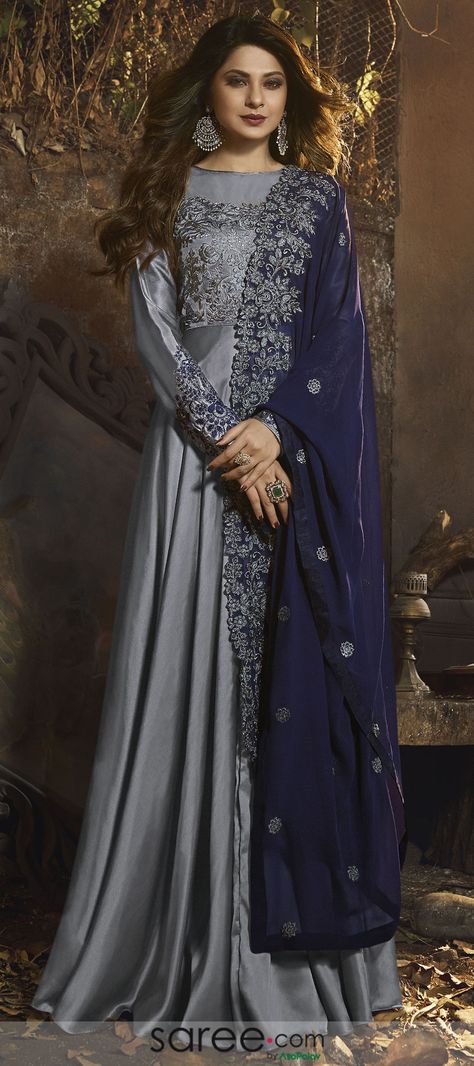 Lavender Saree, Two Piece Evening Dresses, Indian Kurtis, Combination Dresses, Brocade Saree, Pakistani Formal Dresses, Color Combinations For Clothes, Gaun Fashion, Indian Sarees Online