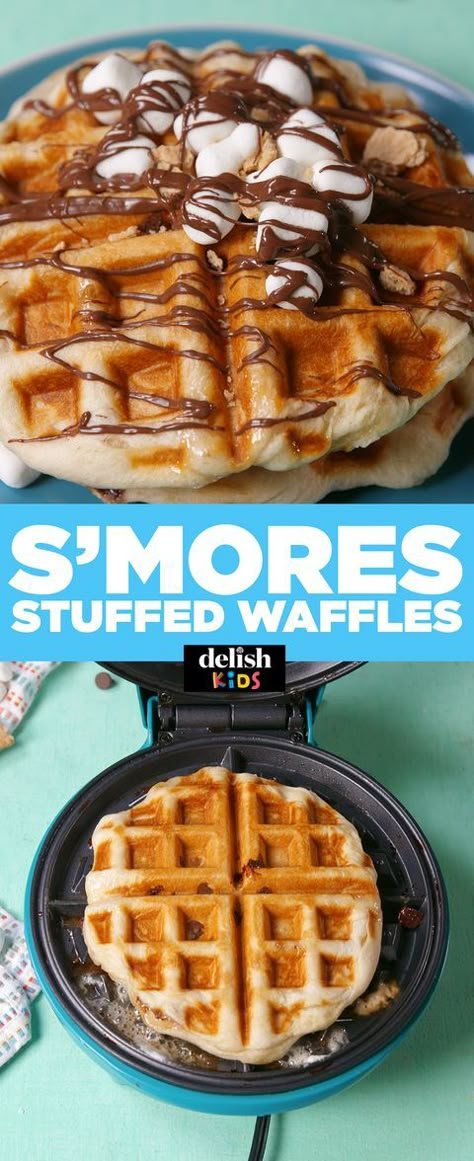 Smores Breakfast Ideas, S’mores Waffles, Smores Breakfast, Smores Waffles, Food Truck Recipes, Waffle Board, Waffles Brunch, Mini Waffle Recipe, Stuffed Waffles