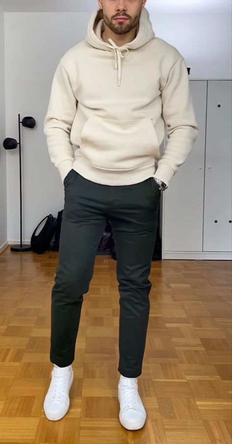 Winter Men Style Cold Weather, Hoddies Outfits Mens, Men’s Quarter Zip Outfit, Tshirt And Jeans Outfit Men, Basic Hoodie Outfit, Young Mens Fashion Casual, Mens Casual Work Clothes, Hoddies Outfits, Jeans And T Shirt Outfit