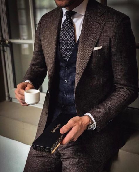 Custom Suits | Giorgenti A Man In A Suit, Man In A Suit, Classy Suits, Designer Suits For Men, Mens Fashion Smart, Classy Men, Winter Chic, Fashion Suits For Men, Tweed Suits