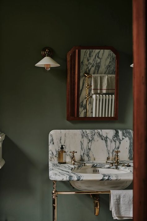 Aldourie Castle: The Scottish Private Re|News Castle Rooms, Room For Tuesday, Castle Scotland, Vanity Basin, Interiors Magazine, Double Sink Bathroom Vanity, Loch Ness, English Country House, Billiard Room