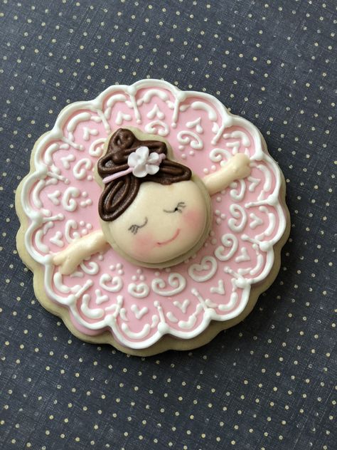 Dance Recital Cookies Decorated, Tutu Cookies Decorated, Ballerina Decorated Cookies, Ballerina Cookies Decorated, Dance Cookies, Ballet Cookies, Mothers Day Brunch Ideas, Ballerina Cookies, Princess Cookies