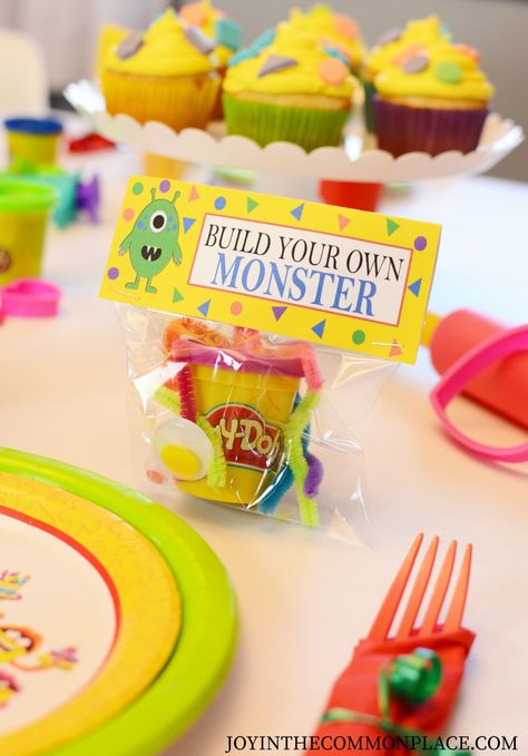 Are you hosting a play date or birthday party soon? A Play-Doh themed play date would be fun to plan! Discover Play-Doh party decorations, party treats, and kids' Play-Doh activities. Be sure to grab my free party favor printables as well! #Sponsored #ad Party supplies: @shindigz | Play Date Ideas for Kids | Play-Doh Birthday Party Ideas | #platedate #playdoh #playdough #partyideas #kidsparty #kidsactivities #birthdayparty #partyplanning #platedates Monsters Party Ideas, Monsters Inc Pinata 1st Birthdays, Monster Themed Party Food, Monster Kit Playdoh, Playdoh Birthday Favors, Monster Birthday Party Favors, Monster Cake Pops Diy, Make Your Own Monster Playdough, Play Doh Monsters