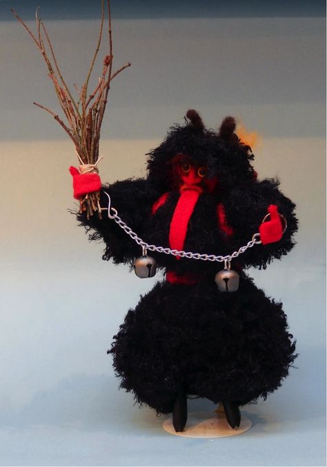 Instructions for making a Krampus doll Diy Krampus Decorations, Krampus Crafts, Krampus Ornaments Diy, Krampus Party, Diy Krampus Ornament, Christmas Folklore, Krampus Crochet Pattern Free, Krampus Doll, Krampus Night