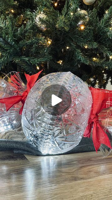 Emma Villaneda on Instagram: "Back at it again with another DIY, however this one is large and out here making a statement! 🎄🍬🎄  How adorable are these giant Christmas candies?! I love them lit up.   Materials:  - 4 large punch bowls (Dollar Tree) - 2 smaller bowls (2 pack) (Dollar Tree) - Ribbon - Fairy lights - Hot glue/glue gun - E6000  • • • •  #christmas #christmasdecor #christmastime #holiday #holidaydecor #diy #craft #homedecor #design #home #interior #homedesign #interiordesign #potterybarn #explorepage #trending #reelvideo #newreel #art #dollartree #dollarstore #creative #christmascandy #candy #unique #decorideas" Punch Bowl Christmas Ornament, Diy Punch Bowl, Punch Bowl Ornament, Christmas Balls In A Bowl, Dollar Tree Punch Bowl Crafts, Glass Bowl Christmas Tree Diy, Bowl Ornaments Christmas, Plastic Bowl Christmas Craft, Dollar Tree Plastic Bowl Crafts