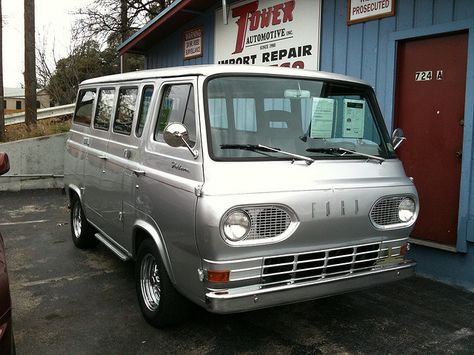 volkswagon van smolkswagon van! The Ford Falcon is the BUSINESS! Wood lined interior, camping vent on top, squished nose perfect for paralell parking. CANT BEAT IT! I smell a ROAD TRIP! Volkswagon Van, Old Van, Motorcycle Camping Gear, Old School Vans, Chevy Van, Ford Van, Van Car, Motorcycle Camping, Classic Vans