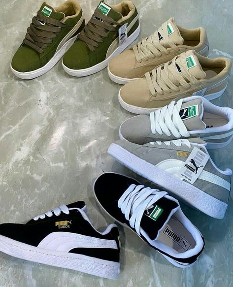 #puma #sports #new #fashion #stylish #trendy #vintage #footwear Puma Suede Outfit, Shoes Skate, Suede Outfit, Tenis Nike, Retro 4, Street Shoes, Fresh Shoes, Puma Suede, Shoe Inspo