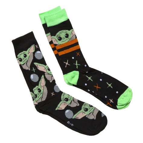 Star Wars Socks, Rimowa Luggage, Use The Force, Disney Socks, Star Wars Merch, Mens Socks Fashion, Star Wars Mandalorian, Birthday Wishes For Myself, Futuristic Technology