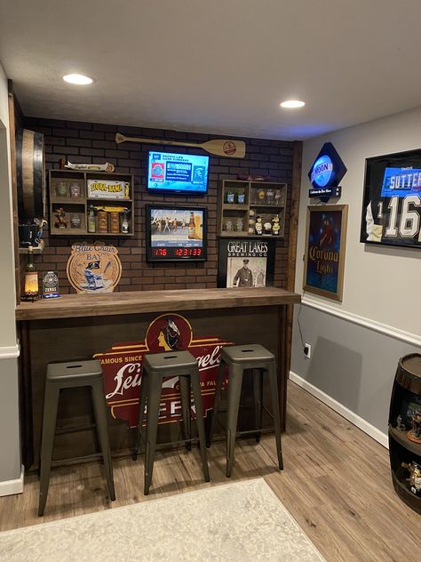 Bar Rec Room Ideas, Gameroom Bar Ideas Diy, Basement Bar On A Budget, Home Bar Ideas Man Cave, Man Cave Bar Ideas Small Spaces, Indoor Bar Ideas Houses, Man Cave Small Room, Small Garage Bar Ideas, Man Cave With Bar