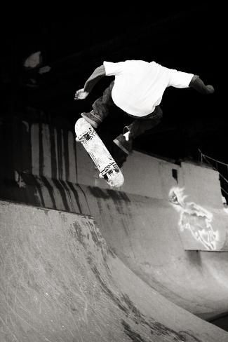 size: 12x8in Photographic Print: Black and Whit Photo of a Skateboarder by kevinruss : Skate Pictures, Skate Pics, Skating Poster, Black And White Skateboard Design, Skateboarding Black And White, Skateboard Action Shots, Vintage Skateboarding Photos, Black And White Graffiti Photography, Skate Photos