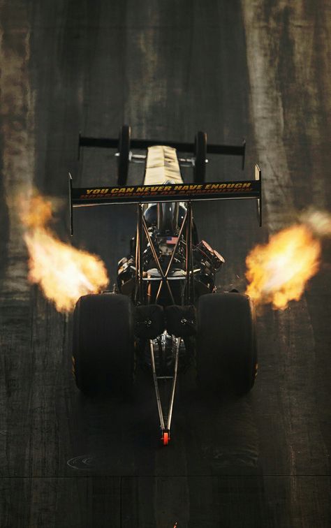 (°!°) Top Fuel Dragster launching from the Christmas tree at a NHRA event. Photography by Larry Chen Racing Drawing, Motorsport Wallpaper, Dragster Car, Drawing Collection, Serie Bmw, Top Fuel Dragster, Nhra Drag Racing, Cars Racing, Top Fuel