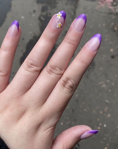 Purple tip almond acrylics with flower design Acrylics With Flower Design, French Nails With Purple, Swirl Nails Almond, Purple Swirl Nails, Nails With Initials Acrylic, Nails With Initials, Nails With Purple, Swirl Nails, Purple Tips