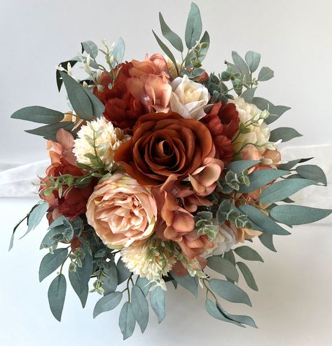 1 x Bridal wedding bouquet  Bouquet is around 35 cm across. Finish with hessian ribbons . Bridal Bouquet Orange, Orange Bridal Bouquet, Orange Wedding Bouquet, Burnt Orange Wedding, Rusting Wedding, Orange Bouquets, Orange Wedding Flowers, Rustic Style Wedding, Burnt Orange Weddings