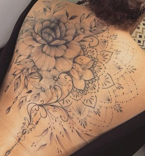 Shoulder Arm Tattoo, Mandala Flower Tattoo, Mandala Tattoo Back, Mandala Tattoo Designs, Shoulder Cap Tattoo, Floral Mandala Tattoo, Mandala Flower Tattoos, Cool Wrist Tattoos, Back Piece Tattoo