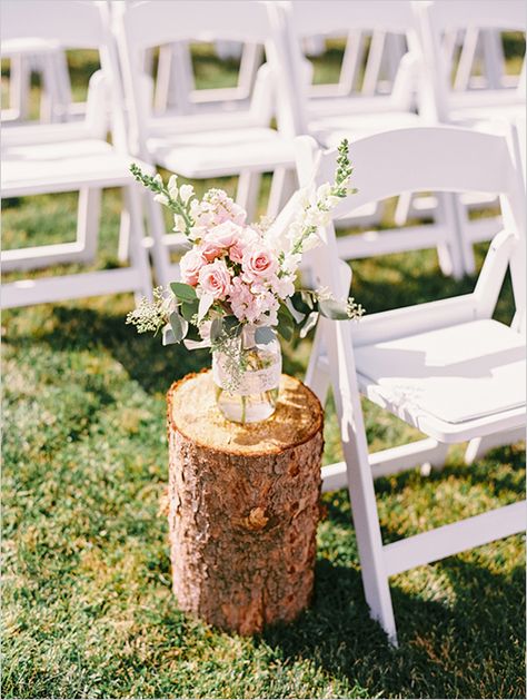 Dairy Wedding, Dairy Farm Wedding, Farm Wedding Ideas, Tables Decorations, Country Style Wedding, Wedding Aisle Decorations, Dairy Farm, Organic Wedding, Aisle Decor