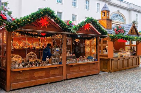 German Christmas Market Stall, Germany December, Christmas Market Stall, German Bakery, Christmas Shop Window, Stand Feria, European Christmas, German Christmas Markets, Christmas Markets Europe