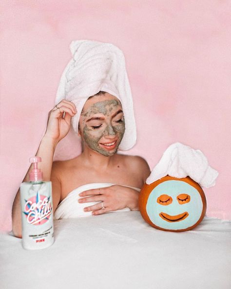 Confident Photoshoot, Halloween Skincare, Halloween Spa, Branding Shots, Esthetician Inspiration, Nice Skin, Hey Pumpkin, Photo Hacks, Autumn Skincare