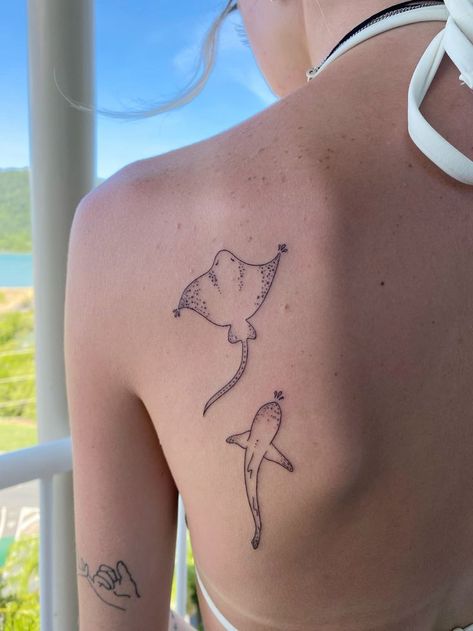 Shark Stingray Tattoo, Feminin Leg Tattoo, Shark Tattoos Small, Shark Tattoo On Shoulder, Stingray And Shark Tattoo, Ocean Tattoo Stencil, Shark Tramp Stamp, Stingray Rib Tattoo, Florida Vacation Tattoo Ideas